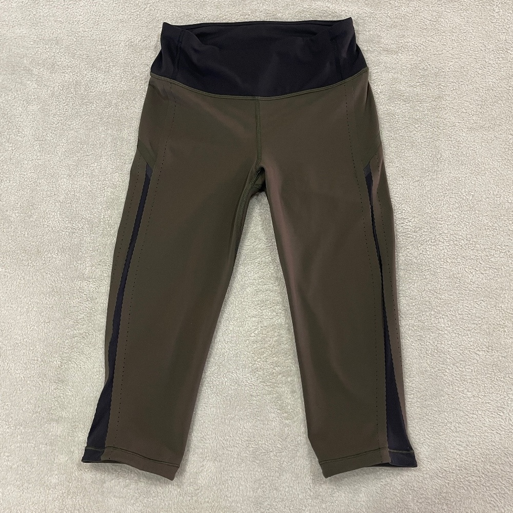 Lululemon Capri Leggings Size 4